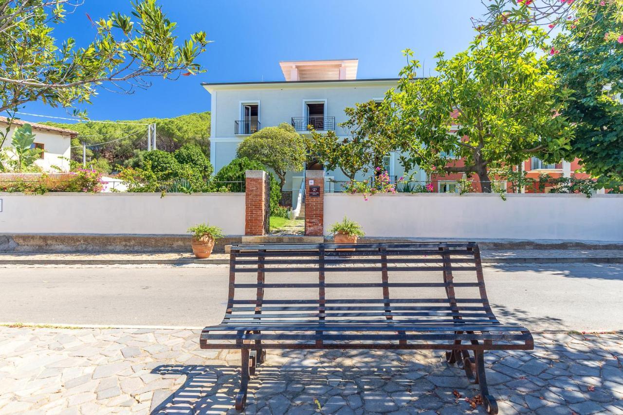 Raphael Hotel Arbatax Exterior photo